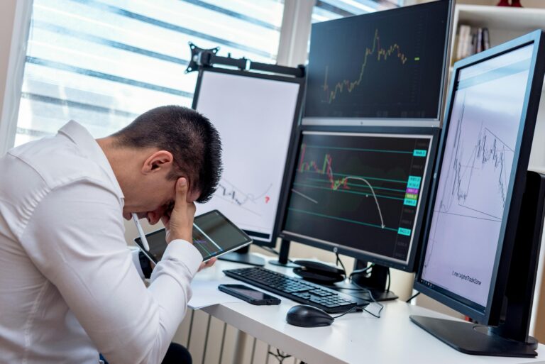 How to Emotionally Handle Losses When Investing
